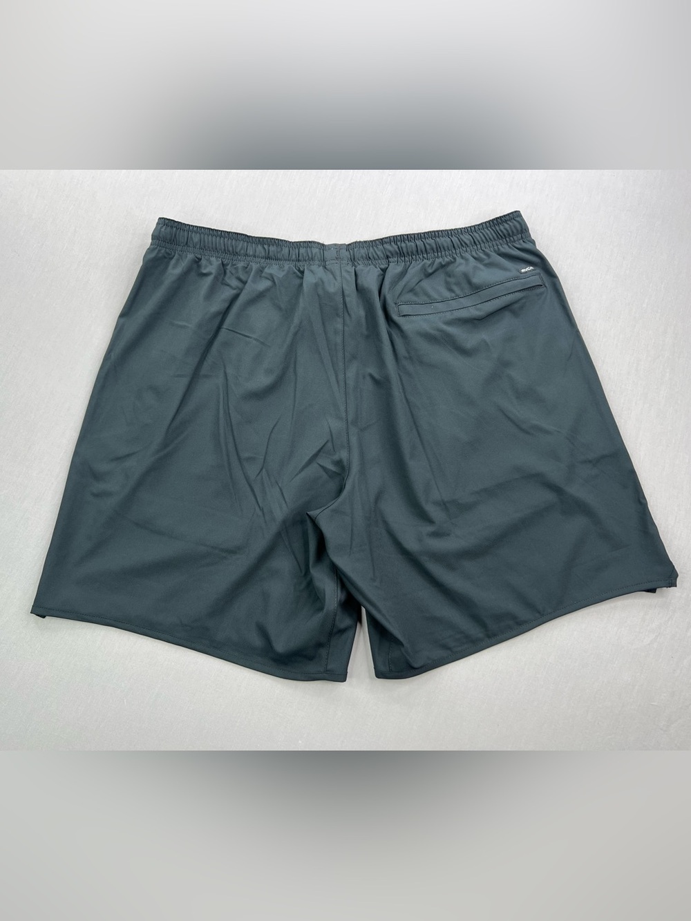 RVCA MENS YOGGER STRETCH 17” ATHLETIC SHORTS - Picture 2 of 7